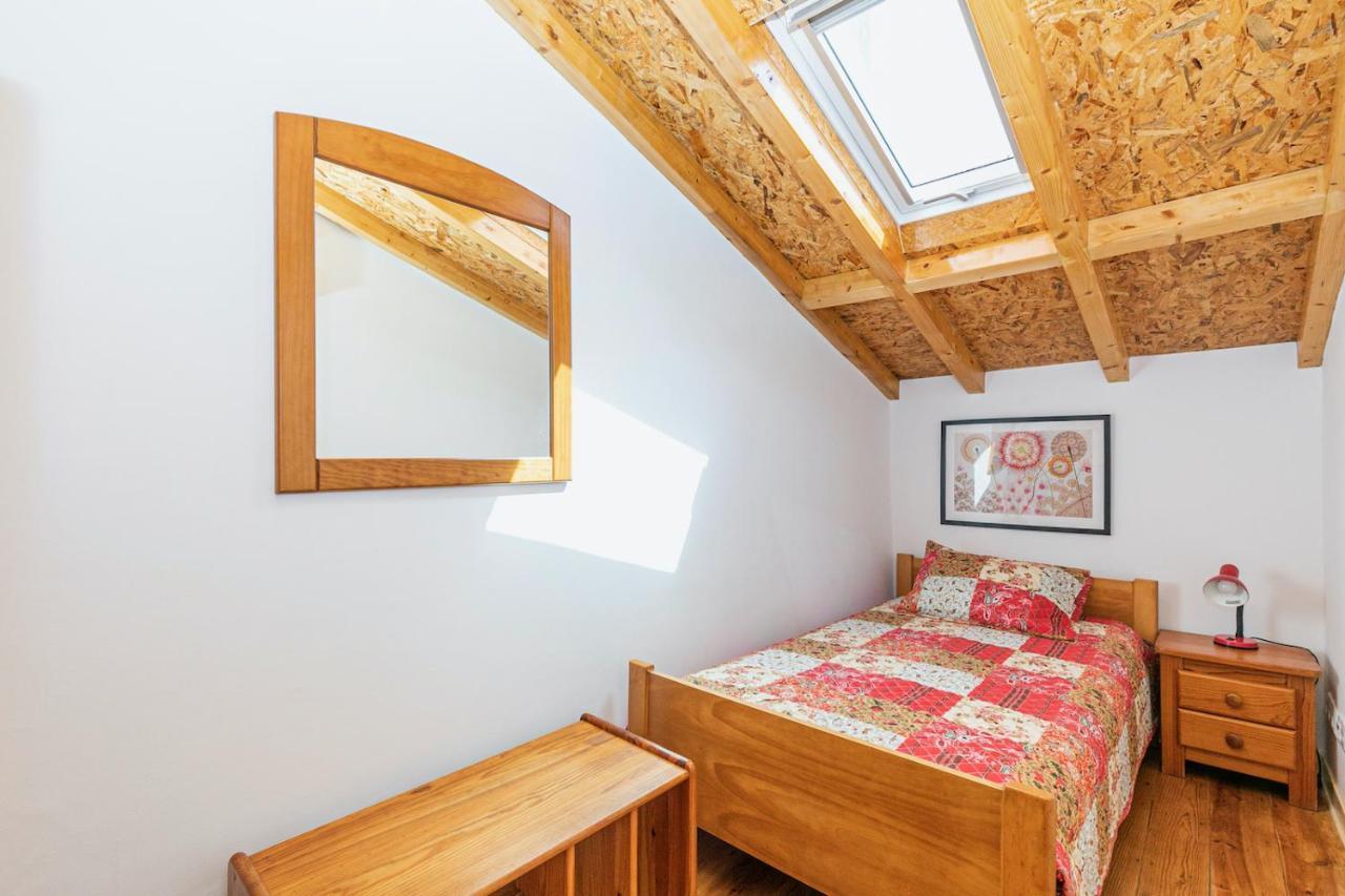Moderno Apartamento Em Bairro Tipico Lisboeta ลิสบอน ภายนอก รูปภาพ