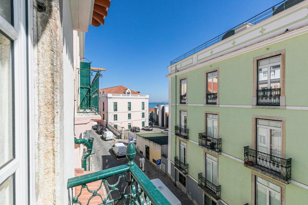 Moderno Apartamento Em Bairro Tipico Lisboeta ลิสบอน ภายนอก รูปภาพ