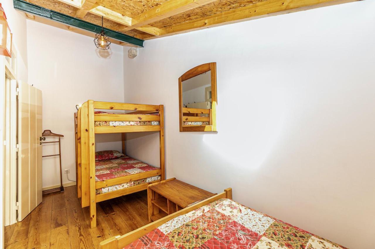 Moderno Apartamento Em Bairro Tipico Lisboeta ลิสบอน ภายนอก รูปภาพ
